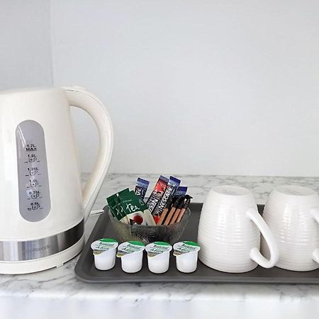 Osney Willow Studio Flat - Self Contained Studio Flat 옥스퍼드 외부 사진