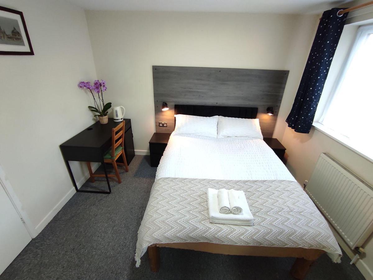 Osney Willow Studio Flat - Self Contained Studio Flat 옥스퍼드 외부 사진